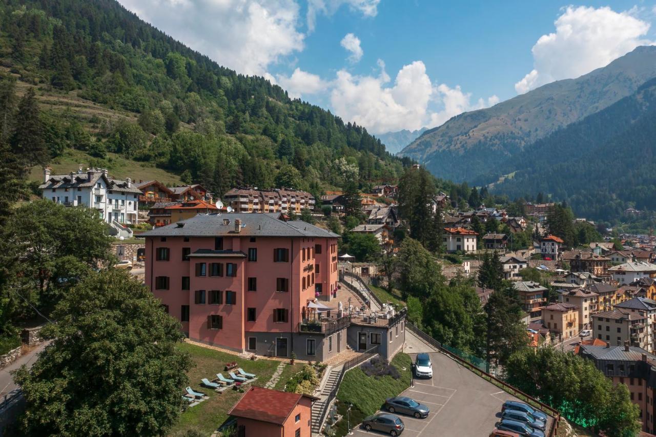 Hotel Garni Cristallo Ponte Di Legno Extérieur photo