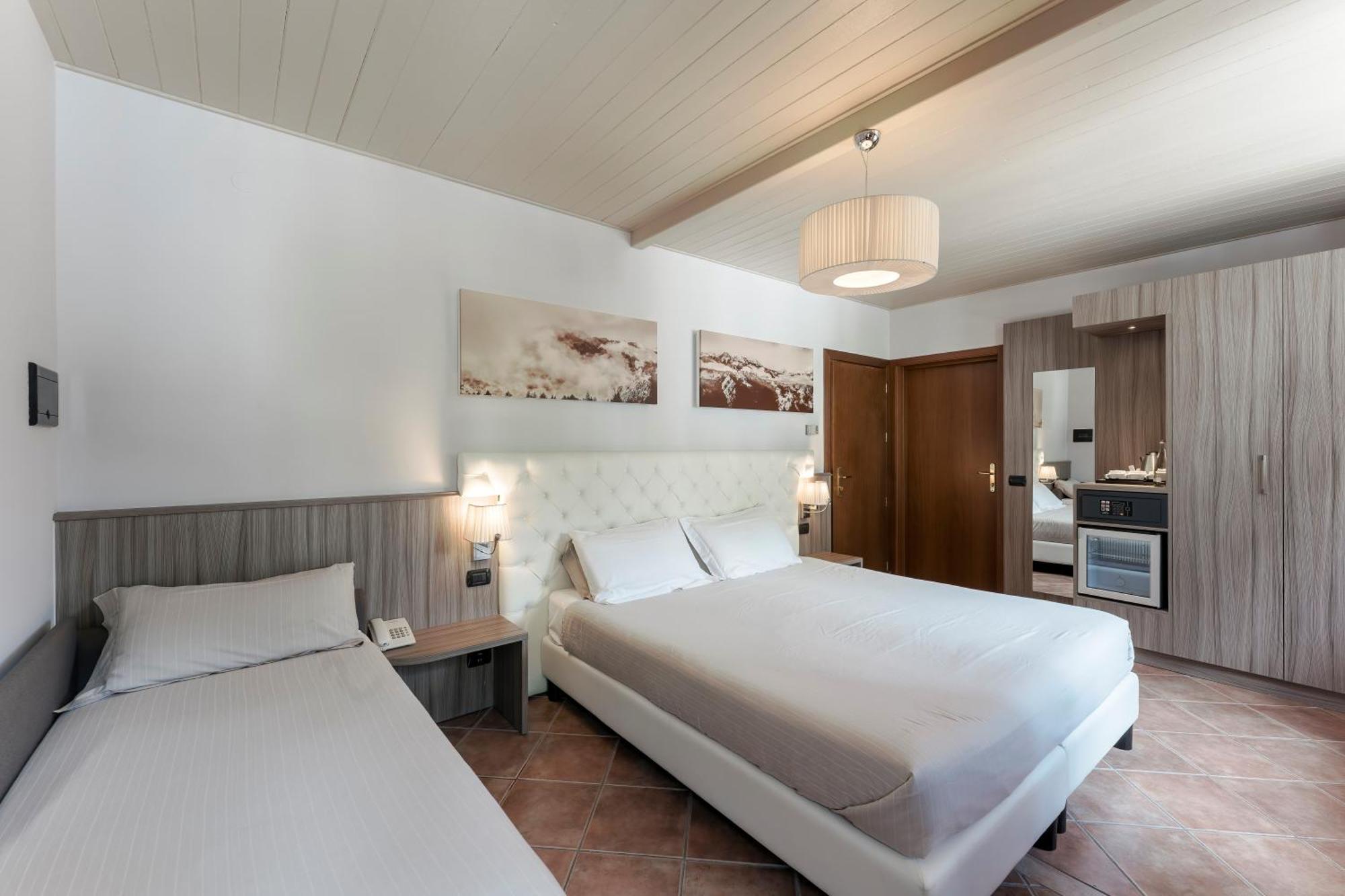 Hotel Garni Cristallo Ponte Di Legno Chambre photo